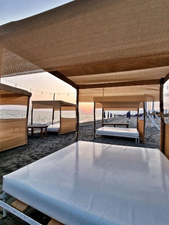 Beach Suites - By Lido Scalzone カステル・ヴォルトゥルノ エクステリア 写真